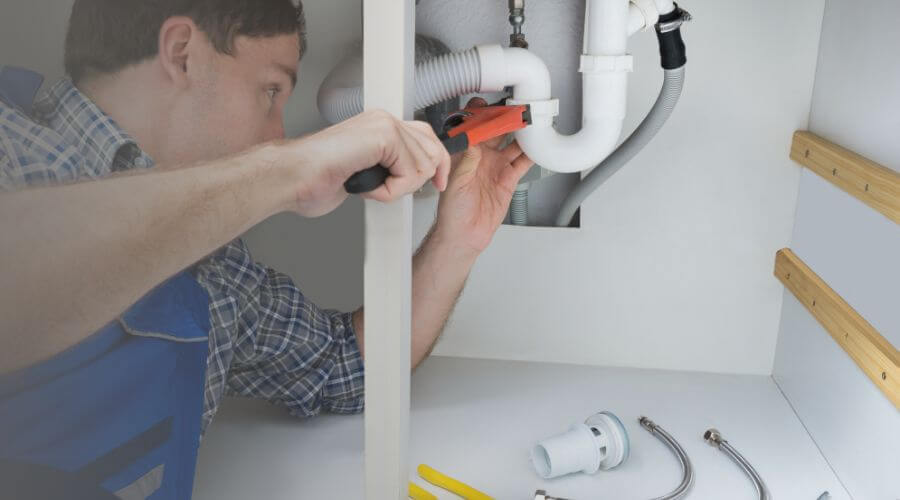 Local expert plumbing services in Cutler, CA